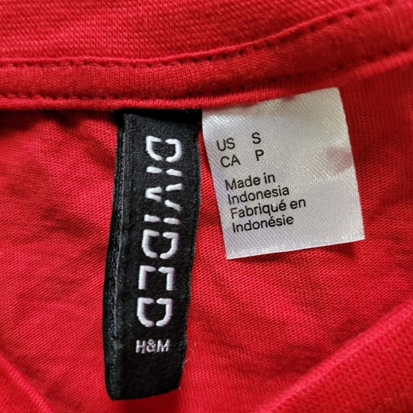 Divided by H&M Red Tie Front Short Sleeve Crop Top Size Women's Small - Picture 6 of 7